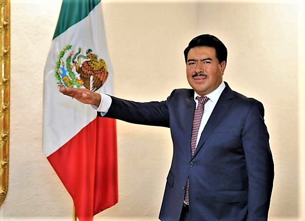 Designan a Javier Aquino como titular de Segob estatal