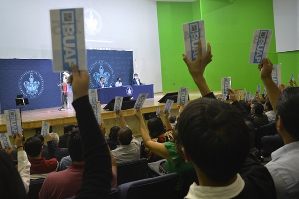 Aprueba CU de la BUAP tres subespecialidades médicas