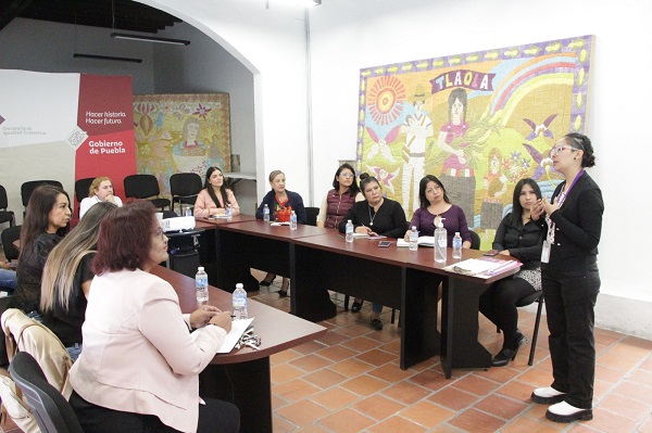 Promueve gobierno estatal trabajo coordinado con colectivos feministas