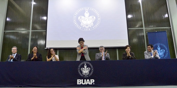 Celebran décimo aniversario de la Licenciatura en Biotecnología