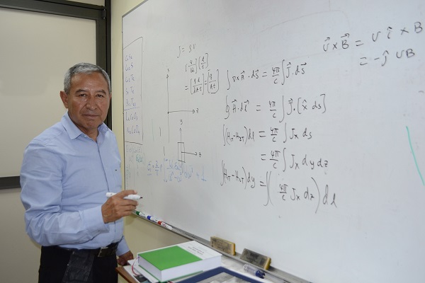 Investigador de la BUAP gana Premio