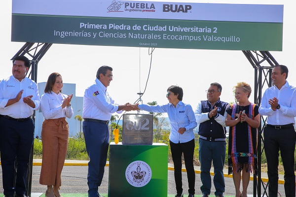 Garantizan Gobierno Estatal y BUAP futuro educativo de jóvenes