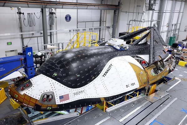 Crean el primer avión espacial comercial del mundo