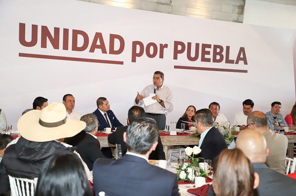 Morena muestra unidad rumbo al 2024 en Puebla