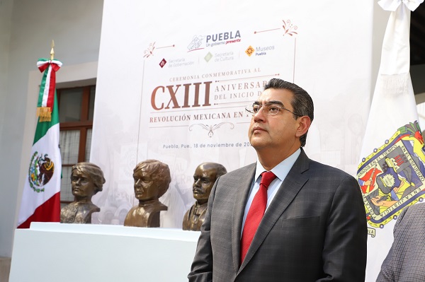 Conmemoran aniversario de la Revolución Mexicana en Puebla