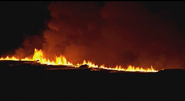 Islandia enfrenta erupción volcánica