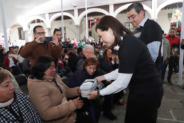 Gobierno de Puebla refrenda compromiso con quienes más lo necesitan