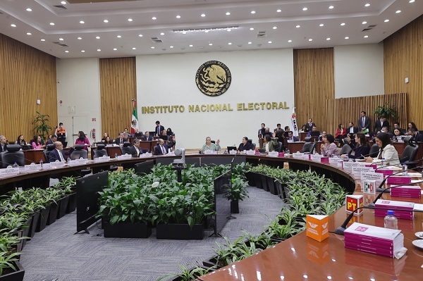 INE y UIF van contra recursos de procedencia ilícita