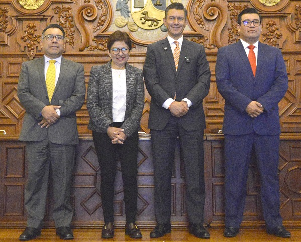 Rafael Cañedo presenta propuestas en la BUAP