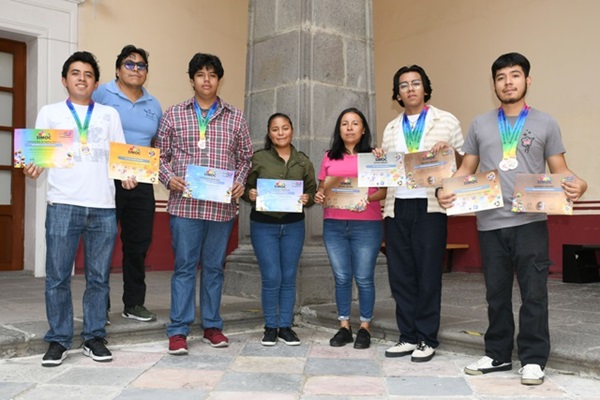 Estudiantes BUAP obtienen medallas en la Olimpiada de Matemáticas