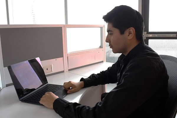 Estudiante BUAP gana concurso de inteligencia AI