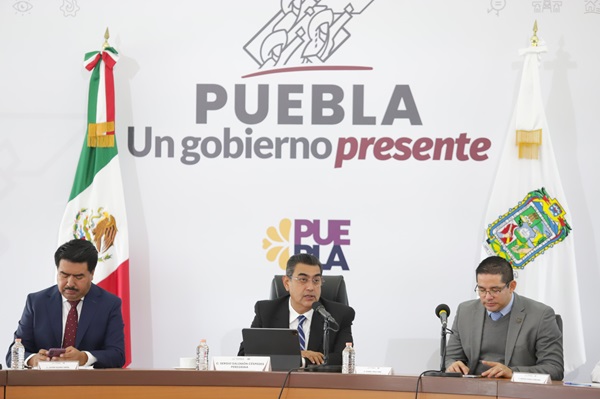 Anuncia Sergio Salomón programa de «Bacheo Nocturno»