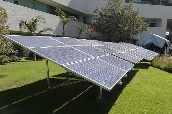 UPAEP impulsa innovación en tecnología para energías renovables
