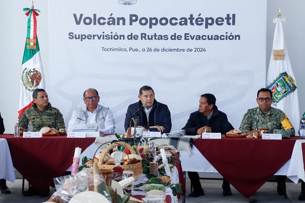 Armenta supervisa rutas de evacuación al Popocatépetl