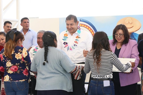 Puebla avanza en atención integral para mujeres, menores y adolescentes