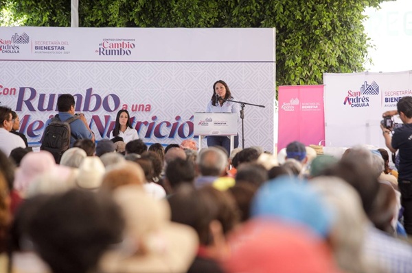 Entregan más apoyos alimentarios a familias de San Andrés