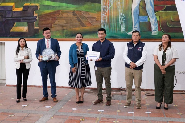 San Andrés mejora atención en trámites con capacitación