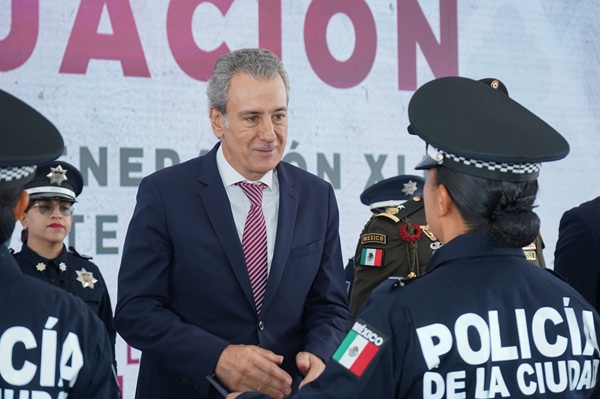 Pepe Chedraui encabeza graduación de cadetes de la SSC