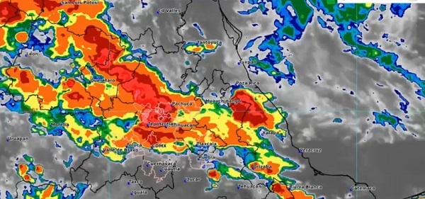 Aumenta intensidad de lluvias en Puebla capital