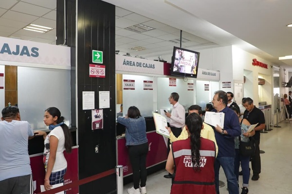 Ayuntamiento suspende parcialmente actividades el lunes 18