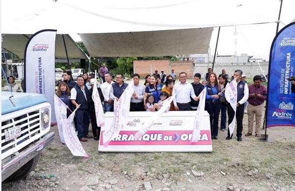 Inicia Lupita Cuautle obra de adoquinamiento en Tlaxcalancingo