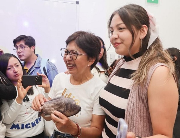 Lilia Cedillo impulsa becas, convenios y continuidad académica