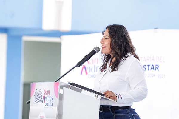 Entrega Cuautle kits escolares en San Andrés