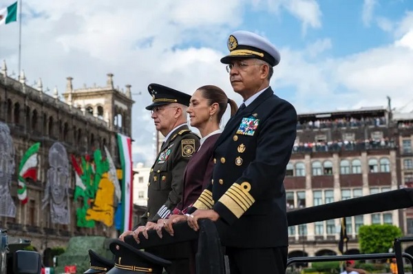 Sheinbaum preside el Desfile Cívico Militar del Grito de Independencia