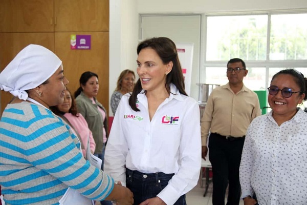 Inaugura MariElise Budib desayunador escolar