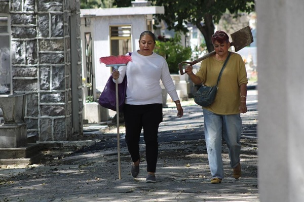 Emite Ayuntamiento medidas de seguridad por Día de Muertos