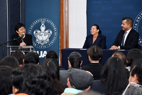 Destaca Cedillo avances en Prepa Lázaro