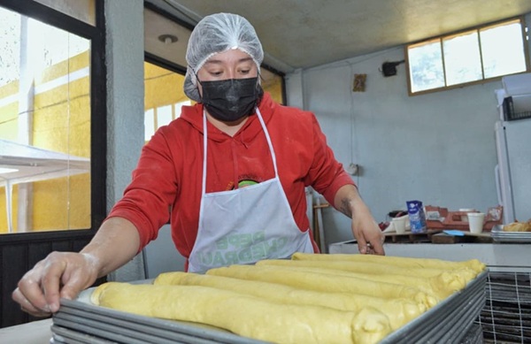 Arranca el SMDIF Puebla la elaboración de la rosca monumental