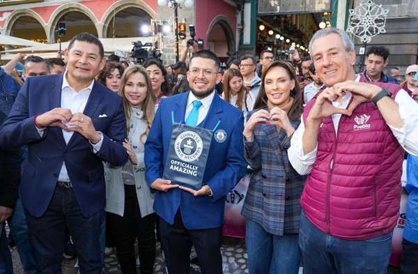 Logra Puebla capital el Récord Guinness con rosca monumental