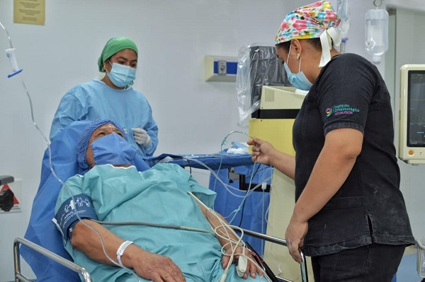 SMDIF Puebla realiza 60 cirugías de catarata