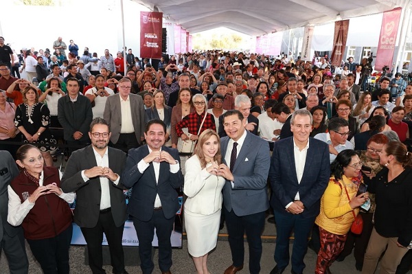 Inauguran Casa del Abue Sur en Puebla