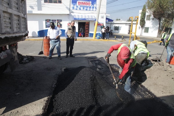 Continúa Chedraui con supervisión a trabajos de bacheo