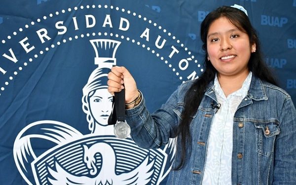 Gana BUAP plata en Olimpiada de Filosofía 2026