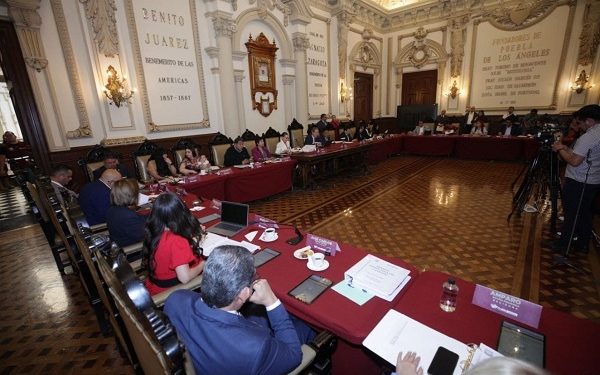 Aprueba Cabildo de Puebla programas de bienestar