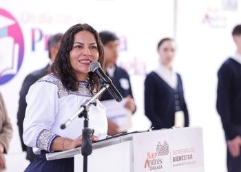 Reconoce Lupita Cuautle talento estudiantil