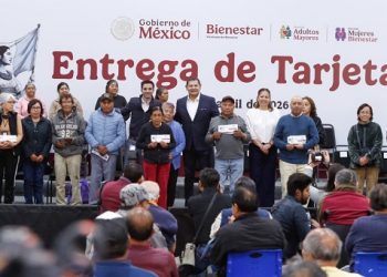 Entregan en Puebla tarjetas Bienestar