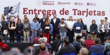 Entregan en Puebla tarjetas Bienestar