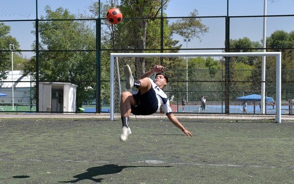 Convocan a estudiante BUAP al Street Soccer Tournament Wroclaw