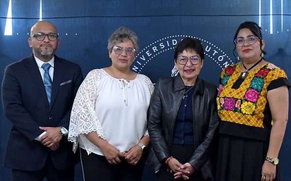 Reconoce BUAP labor en Prepa Benito Juárez