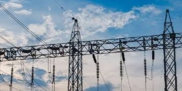 Atiende CFE falla eléctrica en Chignahuapan