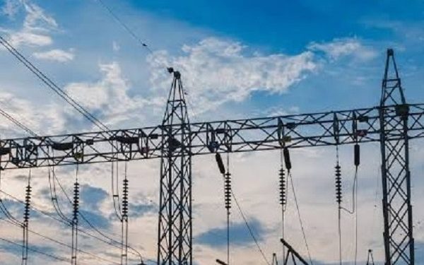 Atiende CFE falla eléctrica en Chignahuapan