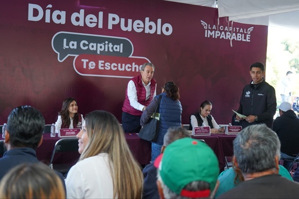 Escucha Pepe Chedraui a vecinos de Totimehuacan