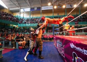 Celebran Comuna y SMDIF a la niñez con función de lucha libre