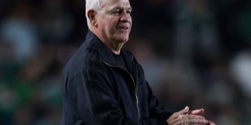 Define Aguirre a 20 jugadores rumbo al Mundial