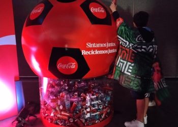 Recibe Ayuntamiento de Puebla latas para rehabilitar canchas
