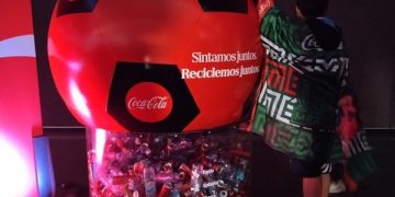 Recibe Ayuntamiento de Puebla latas para rehabilitar canchas